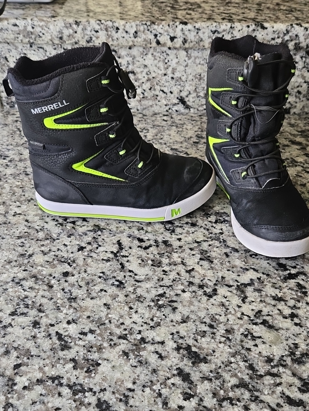 Merrell Kids Black and Neon Green Waterproof Snow Boots Size 1